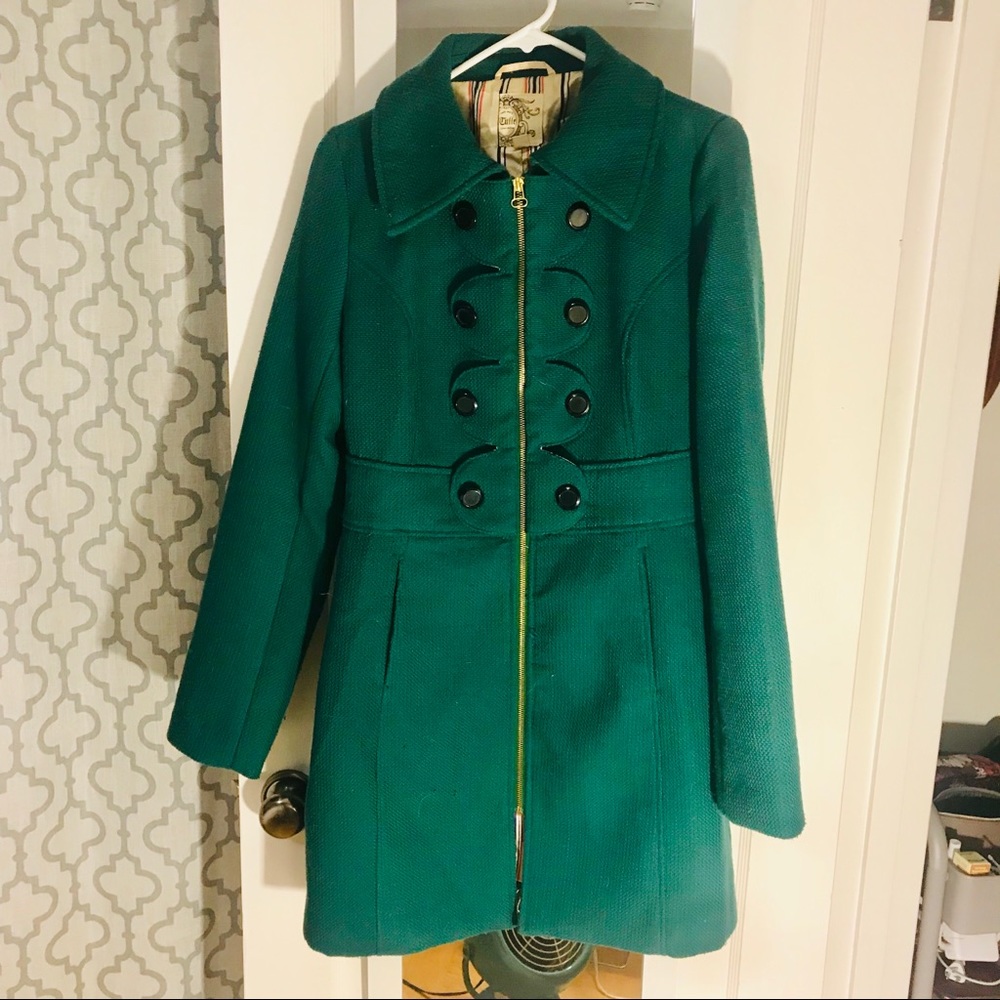 Vintage inspired pea coat with satin lining